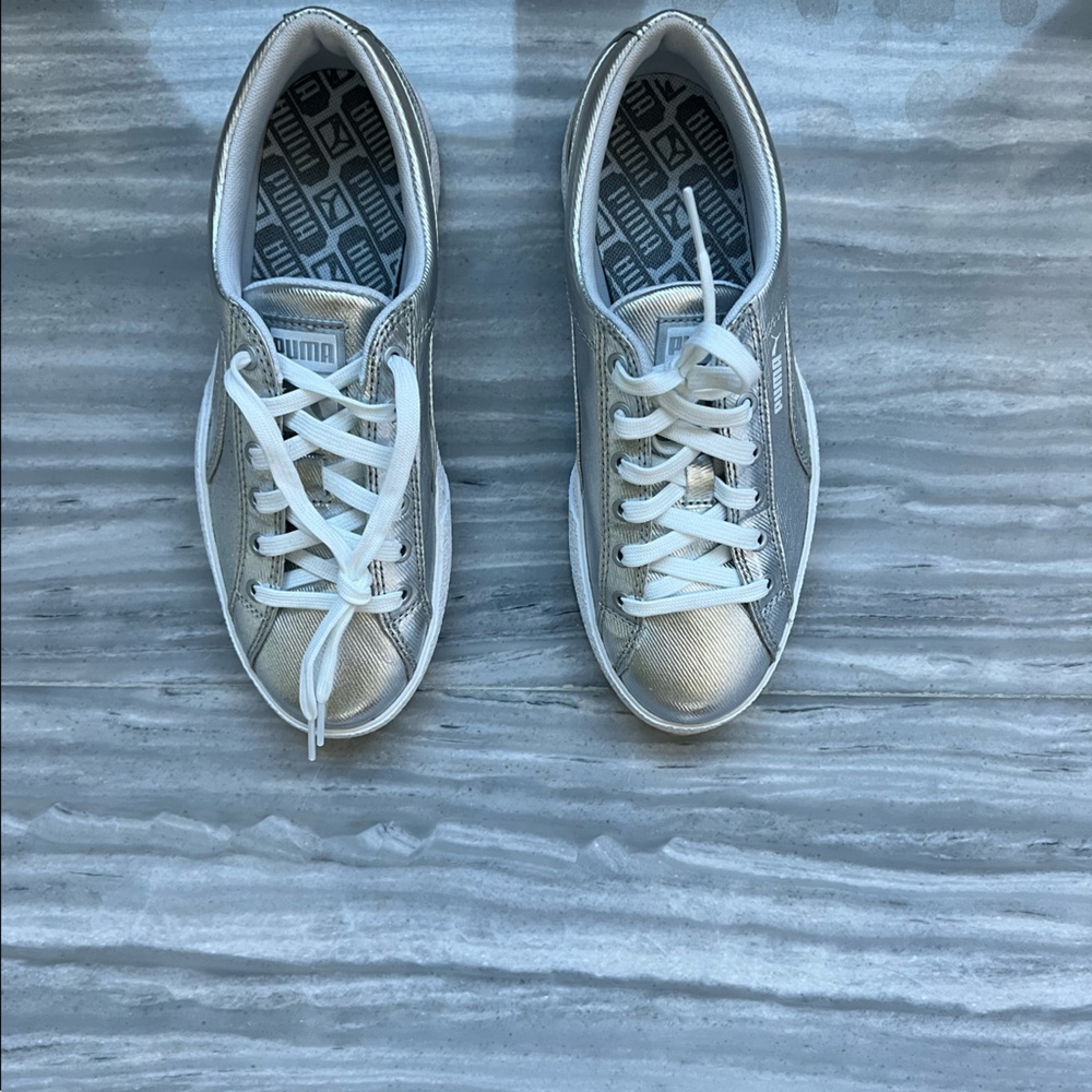 New silver Puma Women’s Sneakers